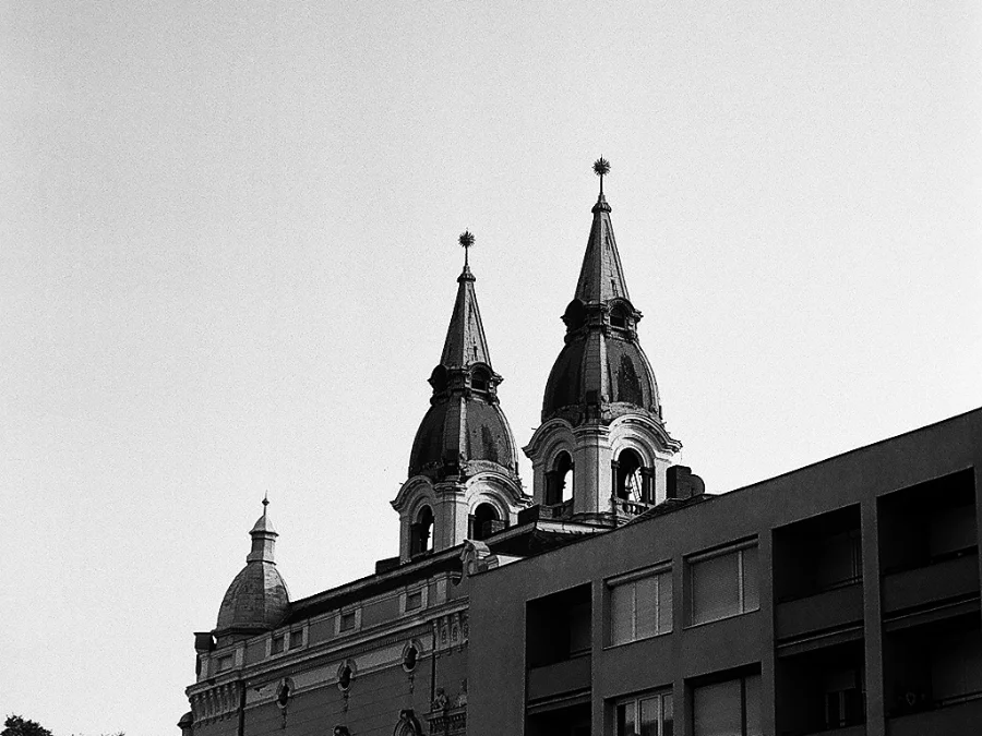 Pápa in Negative — 9