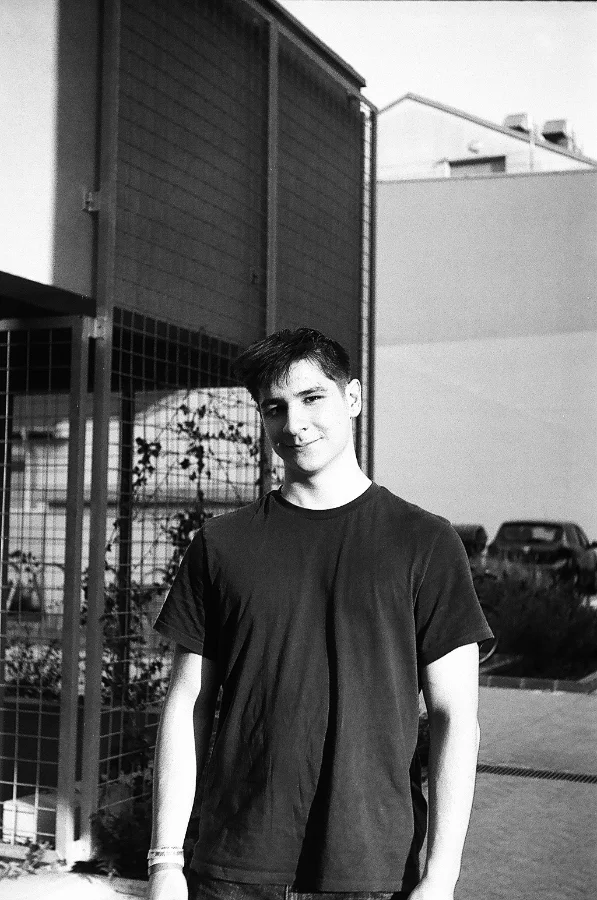 Pápa in Negative — 17