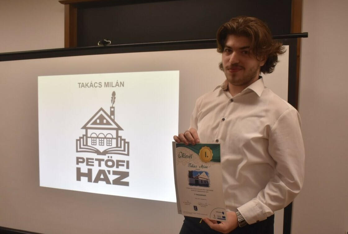Takács Milán nyerte meg a Petőfi ház logópályázatát - Takács Milán